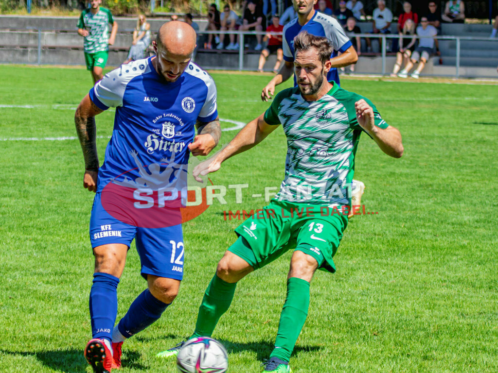 ASV Klagenfurt - Donau Klagenfurt | Said Djulic (ASV Klagenfurt #12) Thomas Guggenberger (SV Donau Klagenfurt #13) ; ASV Klagenfurt - Donau Klagenfurt am 31.07.2022 in Klagenfurt
(ASV Platz Annabichl), AUSTRIA, (Photo by Ernst Krawagner sport-fan.at) - Realisiert mit Pictrs.com