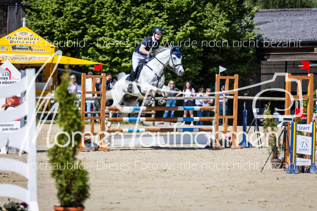 Donop24-ASprmstA-030 | MomenTaufnahmen Pferdesportfotos