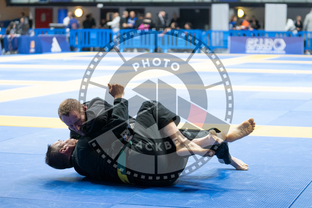 20240122PBB5835 | Fighters compete during the second day of the IBJJF European Championship in Paris, France, on January 22, 2024.