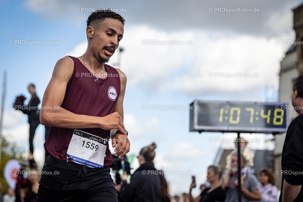 44. Kölner Brückenlauf; Koeln, 14.09.25 | Impressionen vom 44. Kölner Brückenlauf am 14.09.25 am Schokoladenmuseum in Koeln. Foto: BEAUTIFUL SPORTS/Leah Kohring