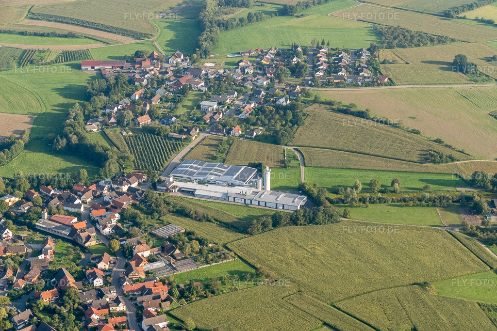Luftbild: Ruhsi GmbH & Co. KG im Ortsteil Rheinbischofsheim in Rheinau im Bundesland Baden-Württemberg in Deutschland. Foto: P1010020.jpg vom 15.09.2014 durch Werner Riehm/FLY-FOTO.deRuhsi GmbH | Ihr Spezialist für moderne Möbelzulieferungen