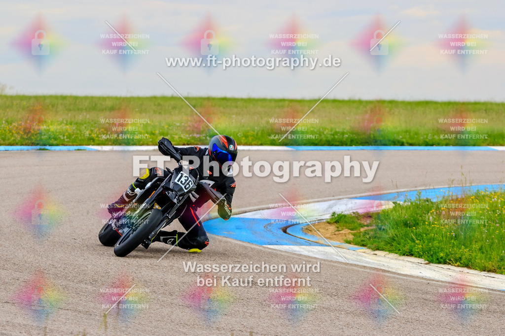 MotoTeam-1764 | Hier findet Ihr Bilder von Touristenfahrten auf der Nürburgring Nordschleife oder von anderen Veranstaltungen die ich besucht habe. Viel Spass beim Durch Schauen 