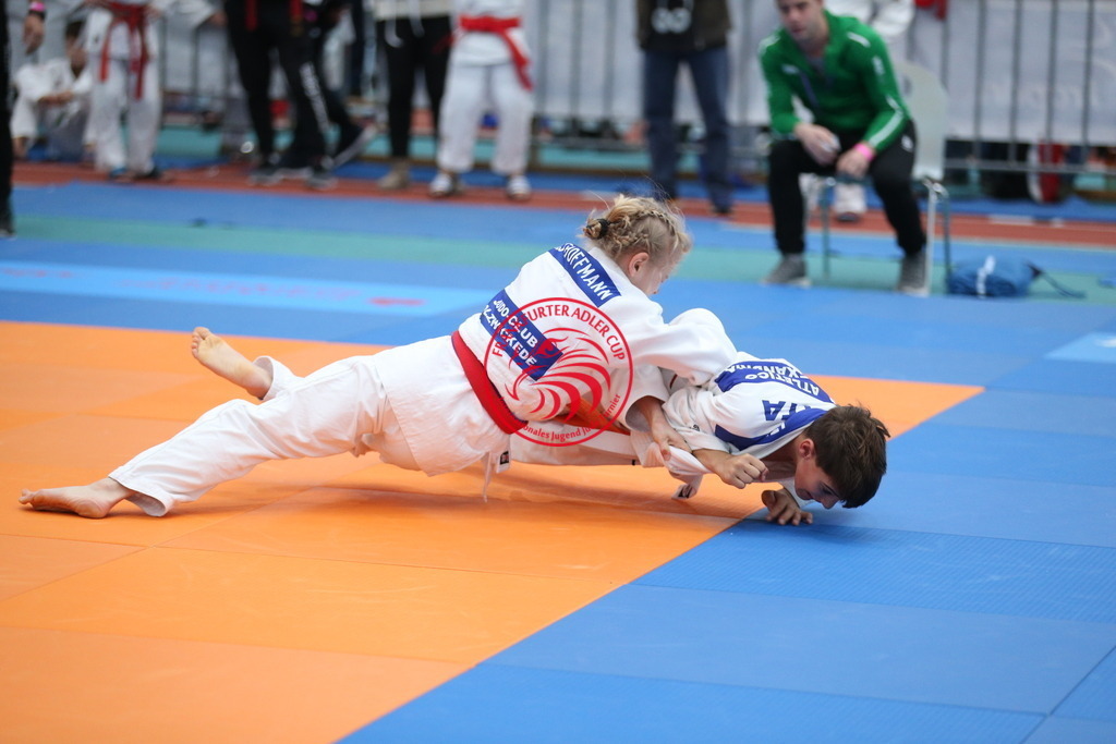 AT3Y0403 | Fotos vom Adler Cup - Pictures from Adler Cup

Hier findet Ihr alle Eindrücke und großen Momente der Adler Cup Wochenenden. Here you will find all impressions and great moments of the Adler Cup weekends. - Realisiert mit Pictrs.com