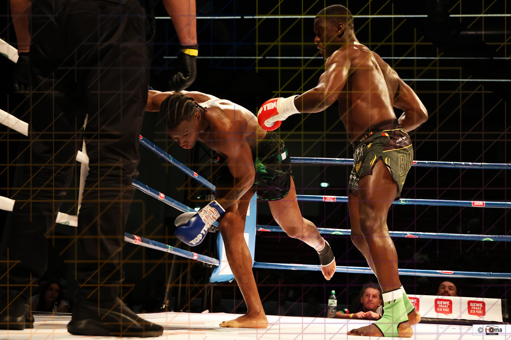 Finale Akingbade vs Kombou 25.04.2026 tomafocus Tb00131 | professionelle Sport- und Eventfotografie von Tomafocus – dynamische Bilder, emotionale Momente und hochwertige Aufnahmen für jeden Anlass. - Realisiert mit Pictrs.com