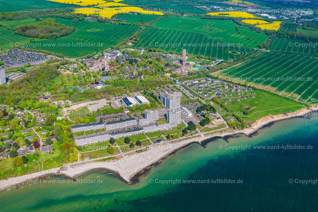 Sierksdorf_ELS_5346010524 | SIERKSDORF 01.05.2024 Ortsansicht am Meeres- Küstenbereich der Ostsee in Sierksdorf im Bundesland Schleswig-Holstein. // Village on marine coastal area of Baltic Sea in Sierksdorf in the state Schleswig-Holstein. Foto: Martin Elsen
