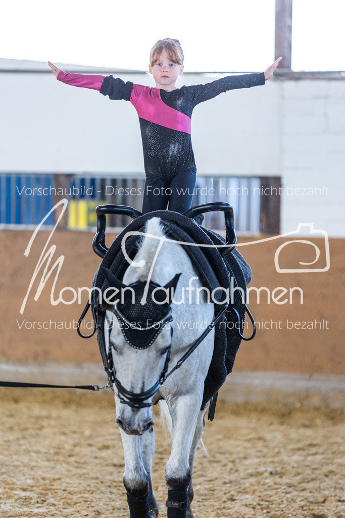 SS-Mini-147 | MomenTaufnahmen Pferdesportfotos