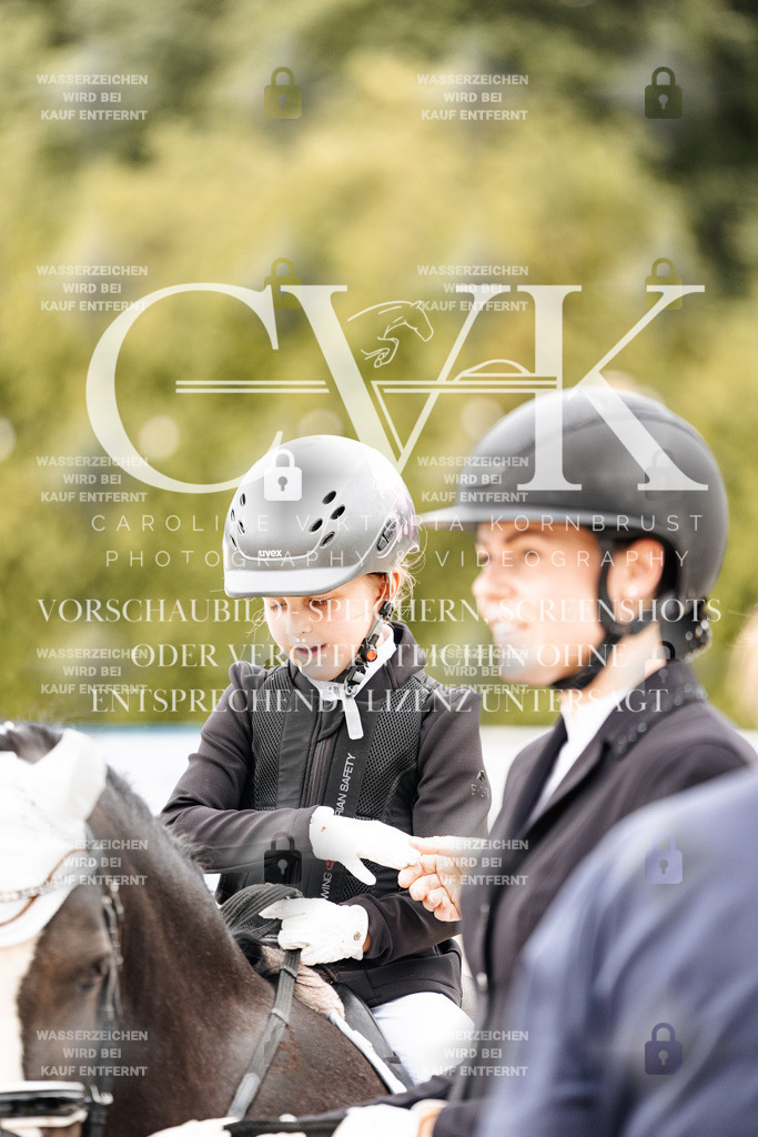 CK907474 | Turnierfotografie Pferdefotografie Trier Rheinland-Pfalz Pferdesport Reitsport Tierfotografie Sportfotografie Pferdevideo Pferdevideografie Equestrianvideography equestrianphotography  - Realisiert mit Pictrs.com