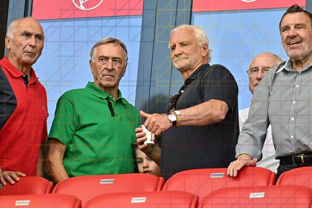Rudi VÖller | Rudi VÖller - Realisiert mit Pictrs.com