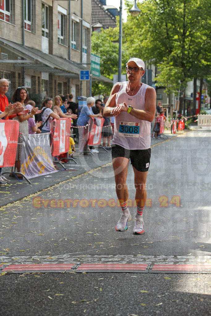 220625_1637_EX1_4763 | Sportfotografie im Rhein-Sieg Kreis, Köln, Bonn, NRW, Rheinland Pfalz, Hessen, etc. Unser Tätigkeitsfeld umfasst den Laufsport vom Volkslauf über den Marathon, Duathlon, Triathon bis zum Ultralauf wie Kölnpfad Ultra oder Schindertrail.