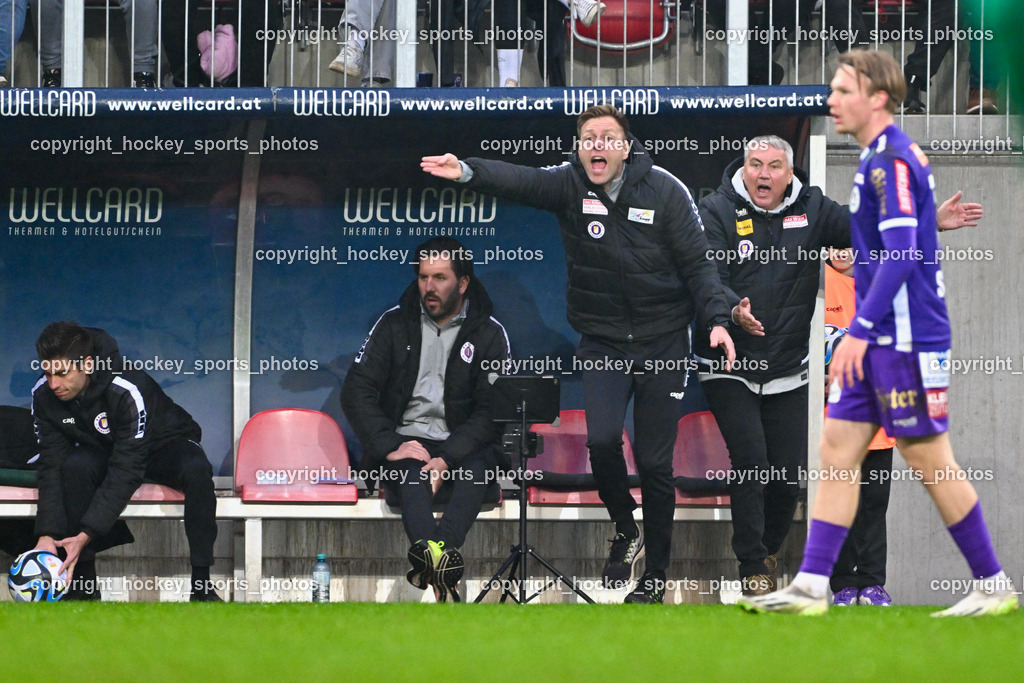Austria Klagenfurt vs. SK Rapid 10.3.2024 | Spielerbank Austria Klagenfurt, Tormann Trainer Austria Klagenfurt Marc Bamberger, Team Manager Austria Klagenfurt Sandro Zakany, Assistentcoach Austria Klagenfurt Martin Lessing,  Headcoach Austria Klagenfurt Peter Pacult