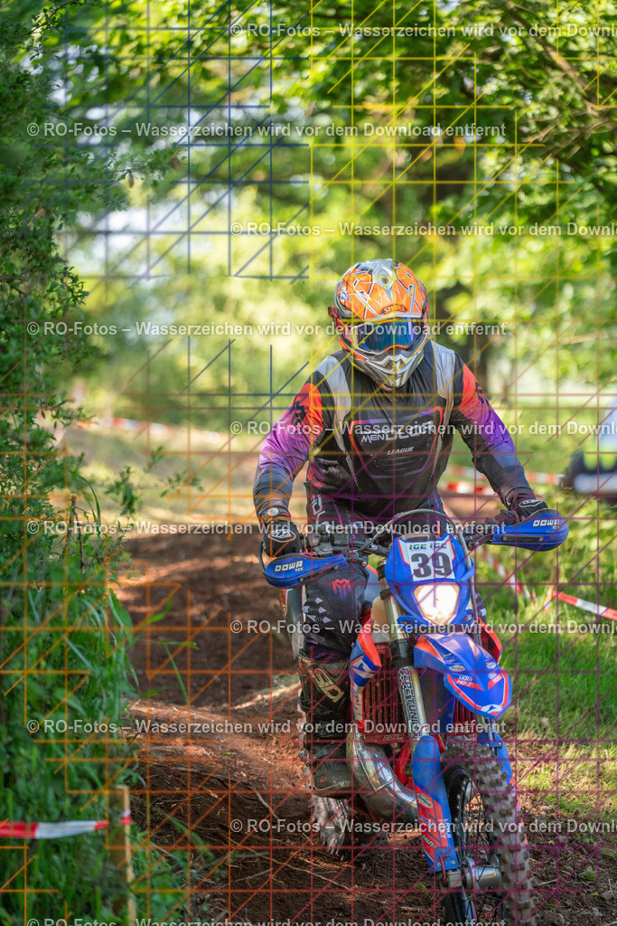 Wolfshausen 3 Lauf -1604 | Sportfotografie von RO-Fotos: Motorsport, Motocross, Enduro, Laufveranstaltungen und Triathlon. Professionelle Fotos von Sportlern und Events. - Realisiert mit Pictrs.com