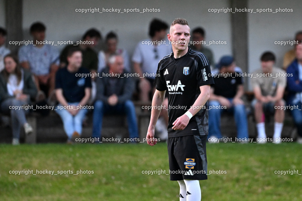 WSG Radenthein vs. URC Thal Assling | #72 Jasmin Dindic URC Thal Assling, WSG Radenthein vs. URC Thal Assling, WSG Radenthein vs. URC Thal Assling am 30.05.2025 in Radenthein (Sportplatz Radenthein), Austria, (Photo by Bernd Stefan)