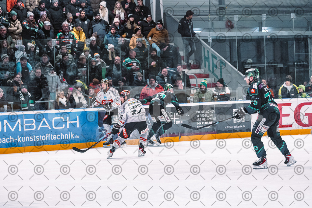 Alligators_vs_Memmingen_05_12_2025-151 | Höchstadt Alligators Fotogalerie: Eishockey-Action aus Franken. Professionelle Spielfotos, Portraits & Stadionbilder zum Download. Jetzt entdecken! - Realisiert mit Pictrs.com