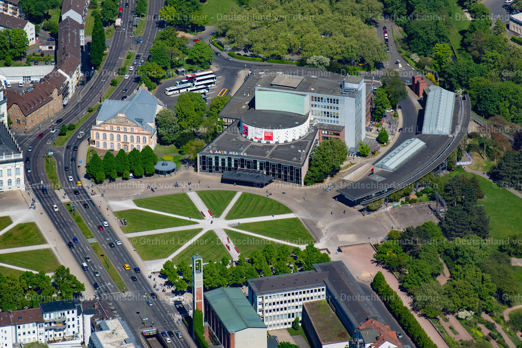 3800513 | Das Staatstheater Kassel ist ein staatlich getragenes Dreispartentheater mit Musiktheater, Schauspiel, Tanz, Kinder- und Jugendtheater sowie Konzertbetrieb.