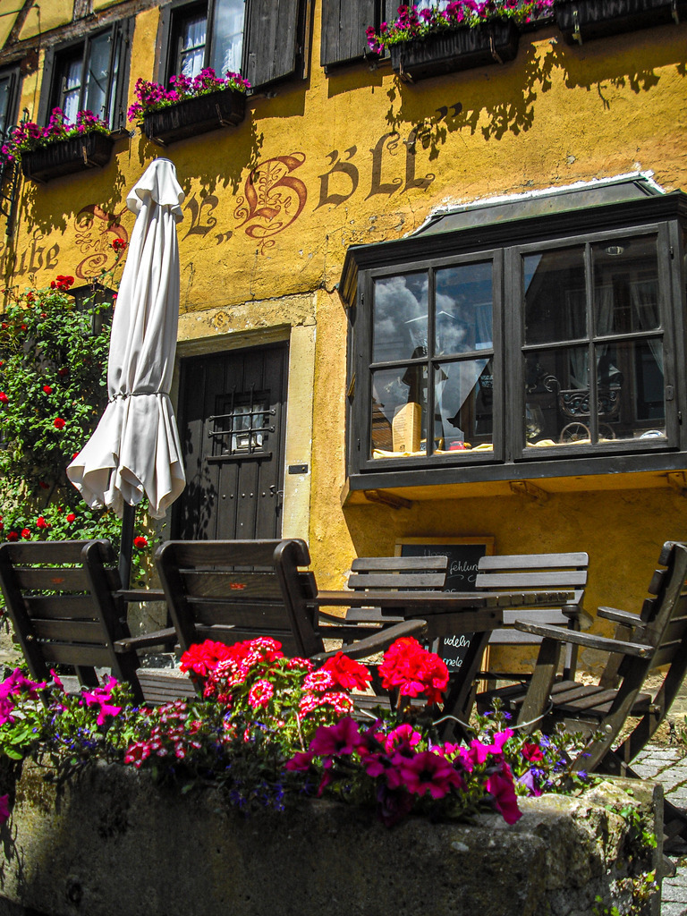 CIMG5443 | Rothenburg ob der Tauber. Nur hier gibt es Exklusive und passend zur Jahreszeit Ihr Wandbild, T-Shirt, Tasse und alles was das Rothenburg Herz begehrt. - Realisiert mit Pictrs.com