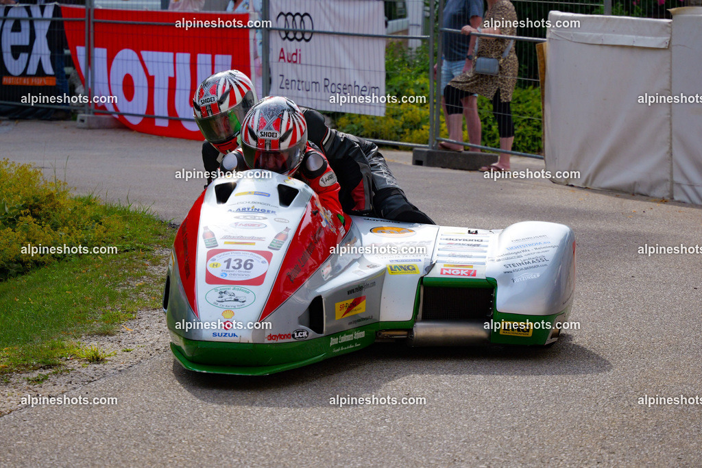 P1025697 | Erleben Sie atemberaubende, hochqualitative Fotos Ihrer Fahrt entlang der malerischen Alpenstraßen. Besuchen Sie alpineshots.com, um professionelle Aufnahmen Ihrer unvergesslichen Reise zu finden und zu kaufen - Realisiert mit Pictrs.com