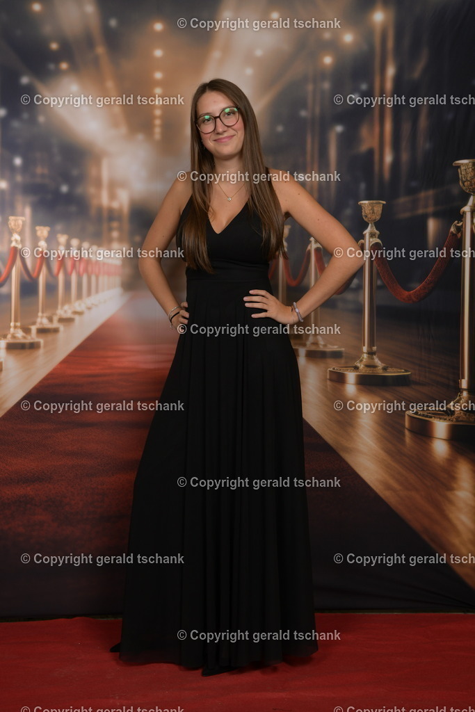 MT1_4643 | Wählen Sie hier bitte Ihr bestes Foto aus, mit diesem Bild wird Ihr Set produziert. Sollten Sie kein Bild wählen oder mehrere suchen wir das Beste aus!