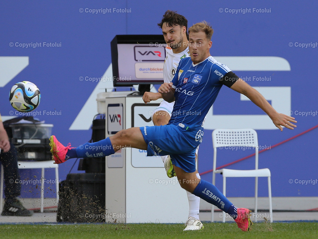 A_LUI_300923_04 | SPORT,FUSSBALL,ADMIRAL BUNDESLIGA BLAU WEISS LINZ-AUSTRIA KLAGENFURT 30.09.2023 IM BILD:SIMON PIRKL  (BLAUWEISSLINZ) UND SIMON STRAUDI (KLAGENFURT) FOTO:FOTOLUI