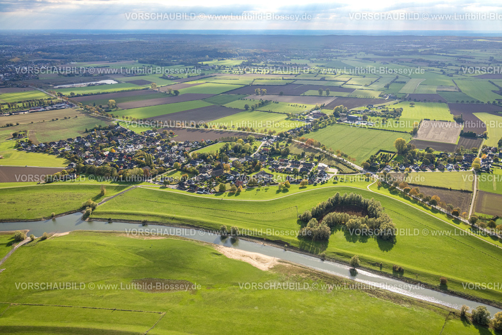 Kleve251005648 | Luftbild, Griethauser Altrhein und Fährverbindung Düffelward, Wohnsiedlung Ortsteil Düffelward, Wiesen und Felder, Rheinauen, Salmorth, Kleve, Niederrhein, Nordrhein-Westfalen, Deutschland