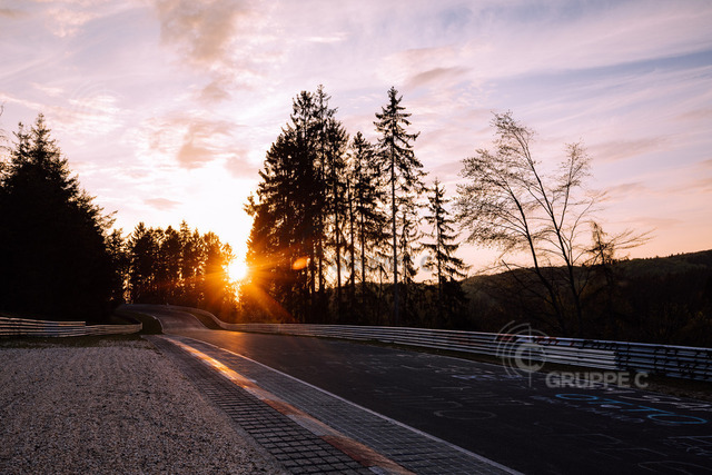 NBG180420_2349JS_JS | Nuerburgring Nordschleife - Foto: Gruppe C Photography - Realisiert mit Pictrs.com