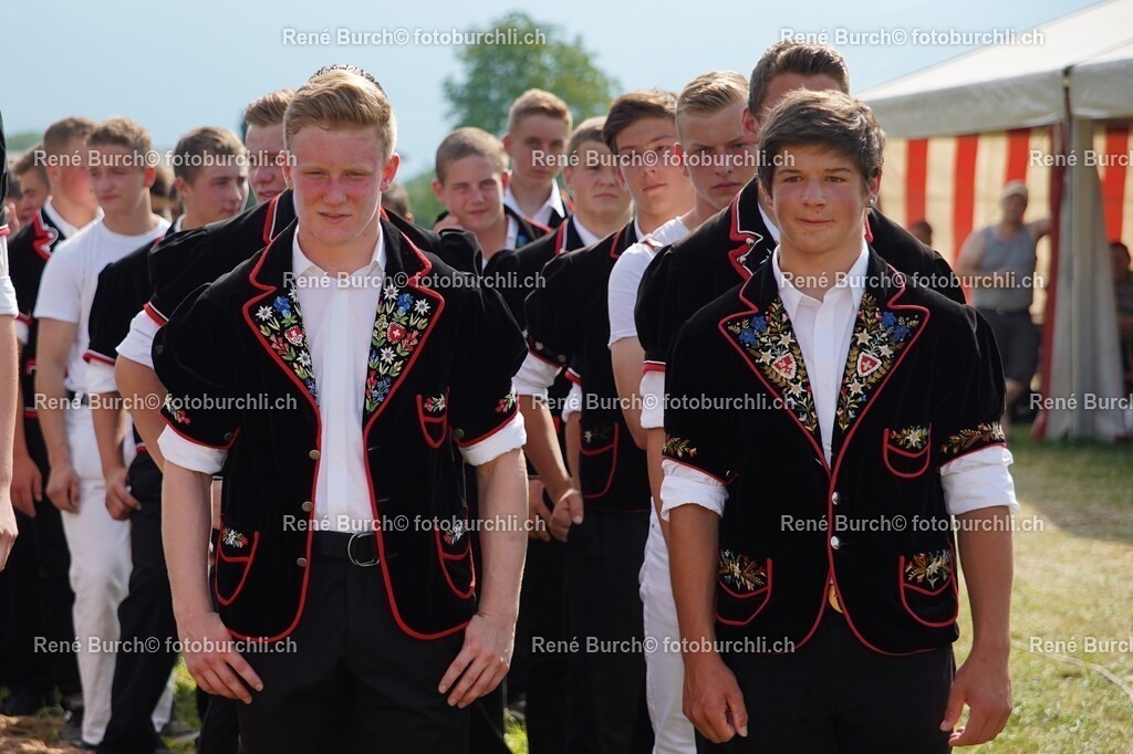 73 | René Burch leidenschaftlicher Fotograf aus Kerns in Obwalden.  Hier finden sie Sport, Landschaft und Natur Fotografie.
 - Realisiert mit Pictrs.com
