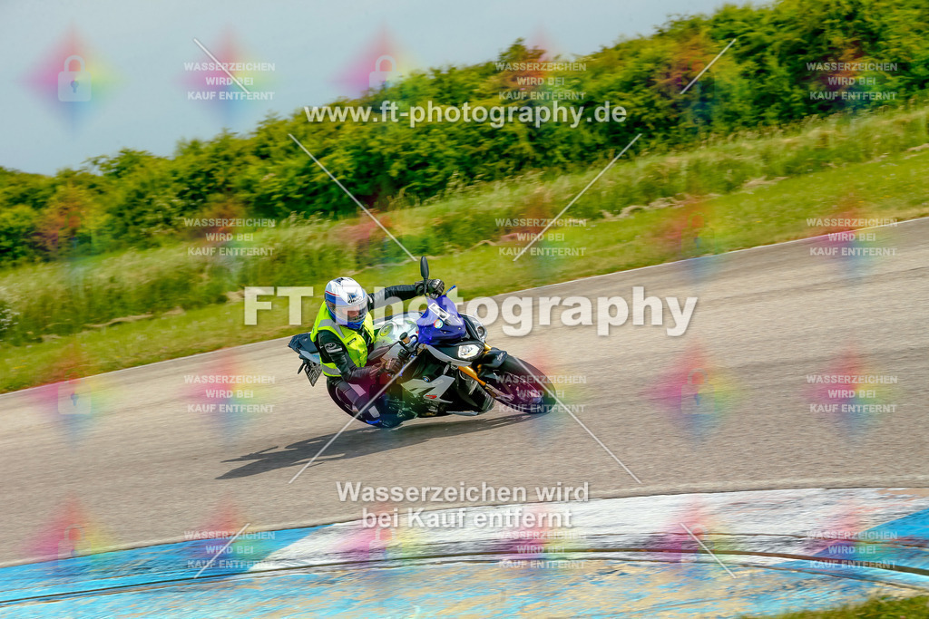 _MOT1112 | Hier findet Ihr Bilder von Touristenfahrten auf der Nürburgring Nordschleife oder von anderen Veranstaltungen die ich besucht habe. Viel Spass beim Durch Schauen 