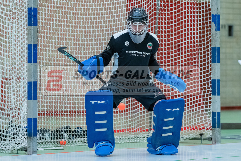 HK_20231217_107485 | 1. Bundesliga Herren Crefelder HC - Düsseldorfer HC  am 17.12.2023 Sporthalle Glockenspitz, Krefeld , Lasse Kille Torwart ( Crefelder HTC #32 )