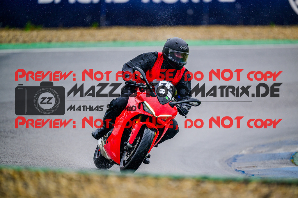 MaZZes_FotoMatrix_240521_6007705_4981 | INST