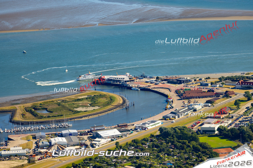 Aktuelles Luftbild von Hafen Norderney - Die Luftaufnahme wurde 2022 mittels UL-Flugzeug erstellt ( keine Drohne ) - hochauflösende Kamera-Systeme von  Canon -Beste Qualität - Für grossformatige Ausdrucke geeignet. Die Geschenkidee !
