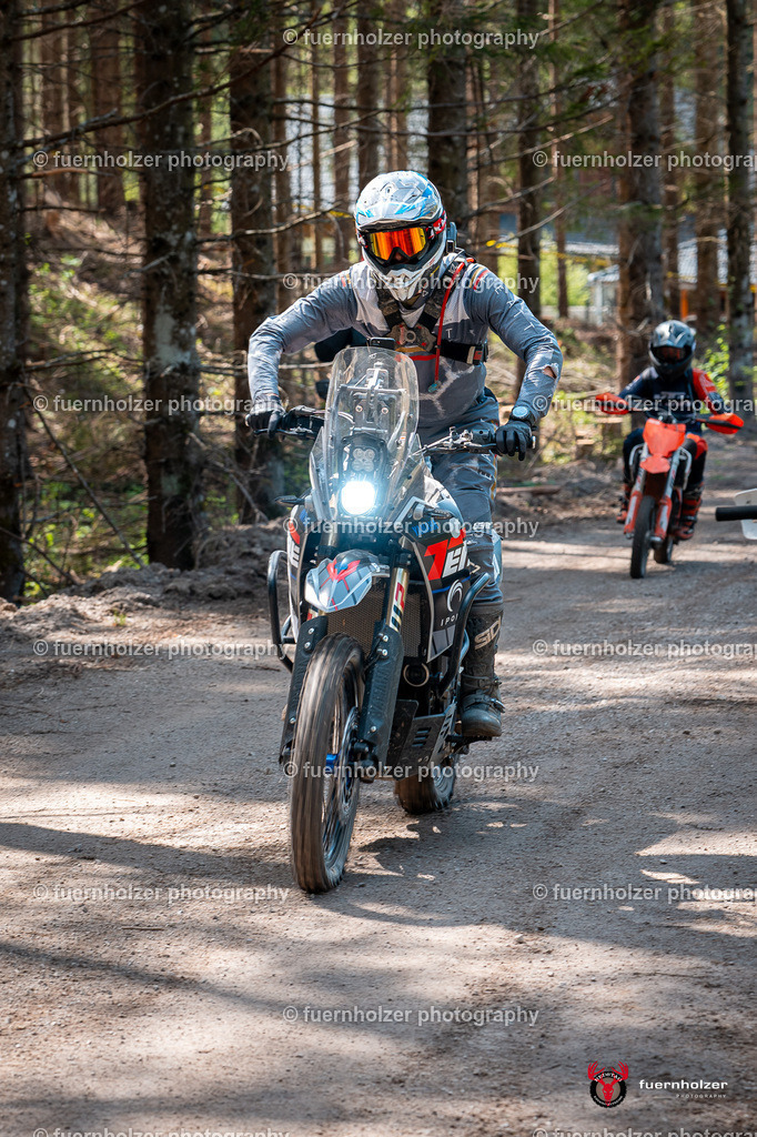 fuernholzer_250501-C1-802 | Fotografische Impressionen von der Red Stag Enduro Extreme by fuernholzer-photography.com. Endurosport in Österreich fotografisch festgehalten von fuernholzer. Auftragsfotografie für Private, Gewerbefotos und Industriefotografie. Eventfotografie, Sportfotografie und Motorsportfotografie. Anbieter von Fotoworkshops, Fototraining, fotografischen Vorträgen und Fotoseminaren.