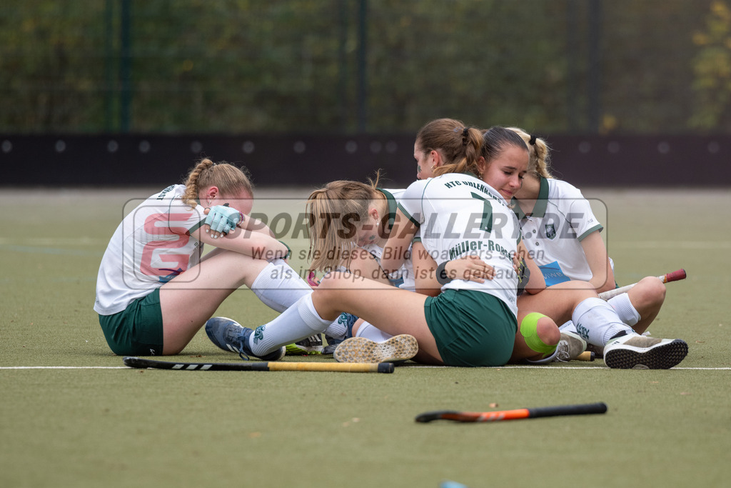 SFE_20231022_0188 | Deutsche Meisterschaft Weibliche U16 Finale Uhlenhorst Mülheim - Düsseldorfer HC am 22.10.2023 in Köln (Düsseldorfer Hockeyclub 1905 e.V.), Photo: Stephan Fehrmann 2023 (Sports-Gallery)
