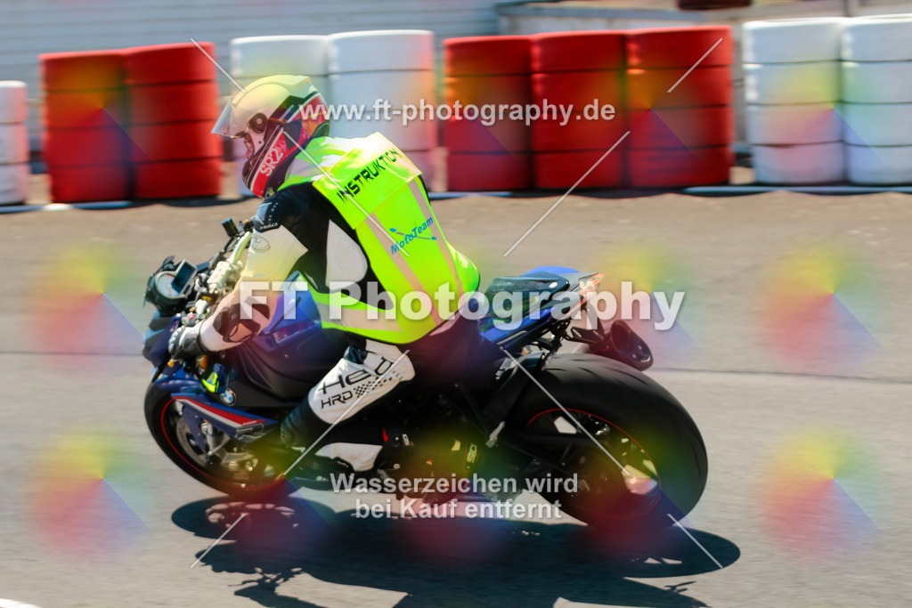 Moto-TeamOBK-22460 | Hier findet Ihr Bilder von Touristenfahrten auf der Nürburgring Nordschleife oder von anderen Veranstaltungen die ich besucht habe. Viel Spass beim Durch Schauen 
