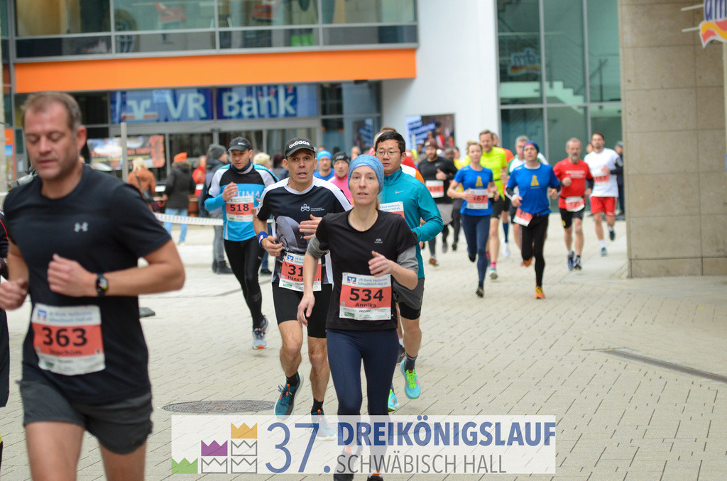VR Bank Hauptlauf 10000m | 3 Koenigslauf 2023 - Realisiert mit Pictrs.com