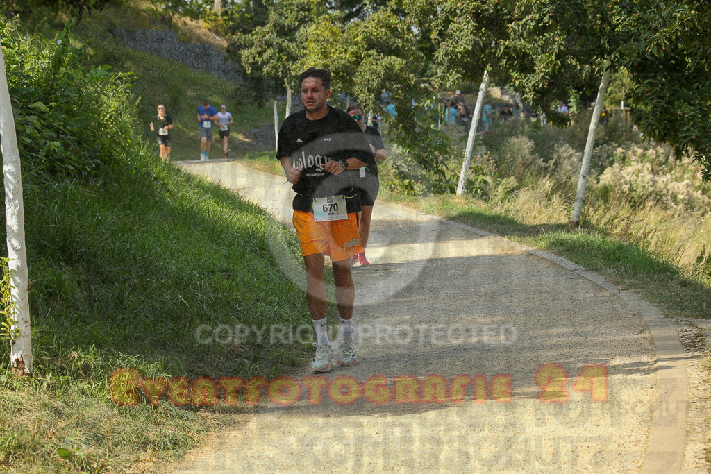 250824_1444_EX1_7391 | Sportfotografie im Rhein-Sieg Kreis, Köln, Bonn, NRW, Rheinland Pfalz, Hessen, etc. Unser Tätigkeitsfeld umfasst den Laufsport vom Volkslauf über den Marathon, Duathlon, Triathon bis zum Ultralauf wie Kölnpfad Ultra oder Schindertrail.