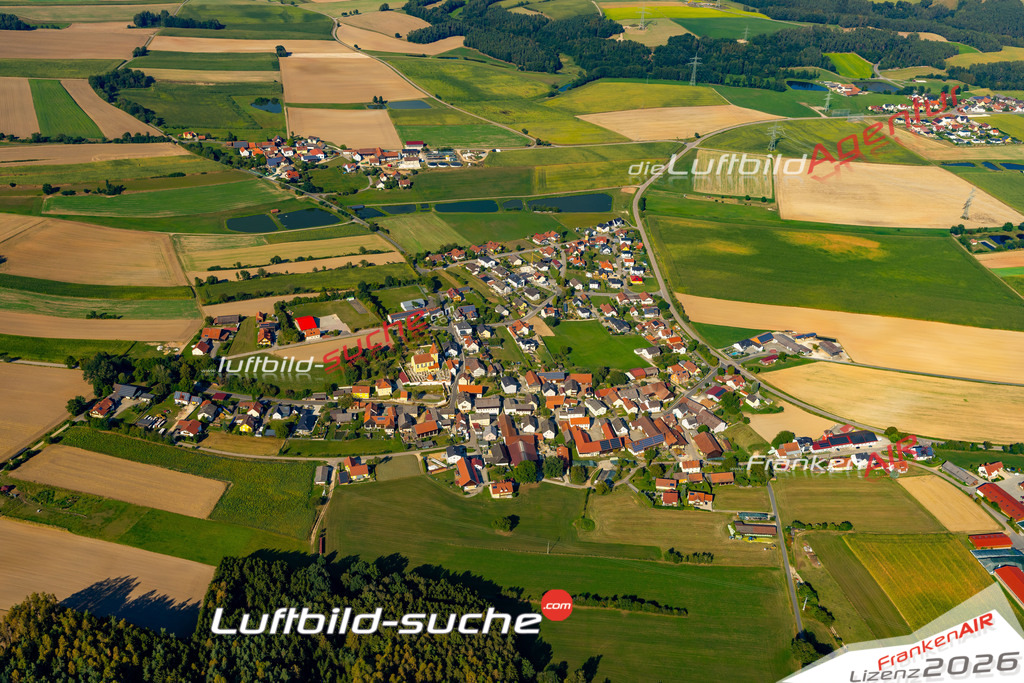 Das Luftbild zeigt : Rottendorf Schmidgaden - Die Luftaufnahme wurde 2024 vom UL-Flugzeug aus erstellt ( keine Drohne ) - Hochauflösende Luftaufnahme - Für grossformatige Ausdrucke geeignet. Die Geschenkidee !Mit Lizenz und Bildrechte bestellbar