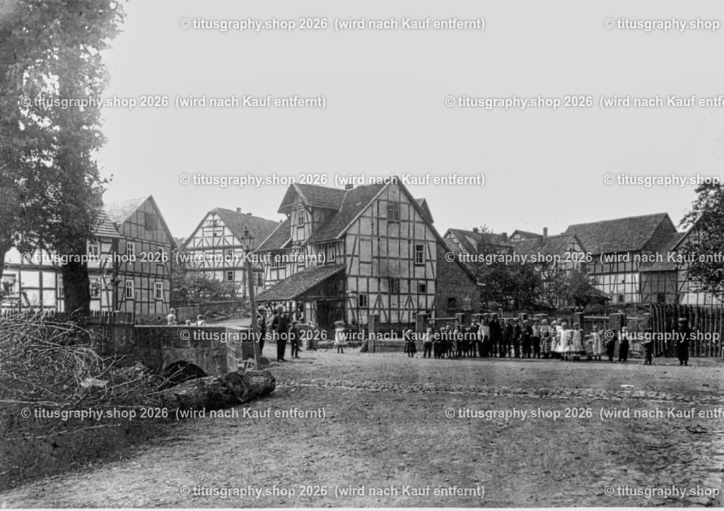 1904_Dorfplatz-GROSSENRITTE | titusgraphy-shop: Geschenkideen mit Qualitätsfotos. titusgraphy-shop: gift ideas with quality photos. titusgraphy-shop: idées cadeaux avec photos de qualité.  - Realisiert mit Pictrs.com