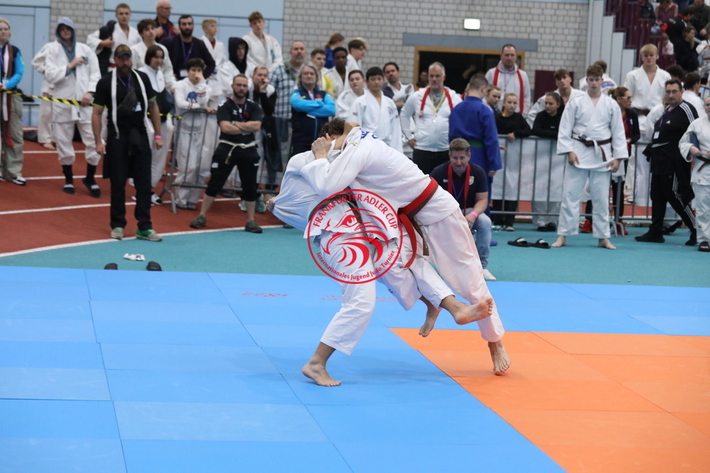 1J7A3623 | Fotos vom Adler Cup - Pictures from Adler Cup

Hier findet Ihr alle Eindrücke und großen Momente der Adler Cup Wochenenden. Here you will find all impressions and great moments of the Adler Cup weekends. - Realisiert mit Pictrs.com