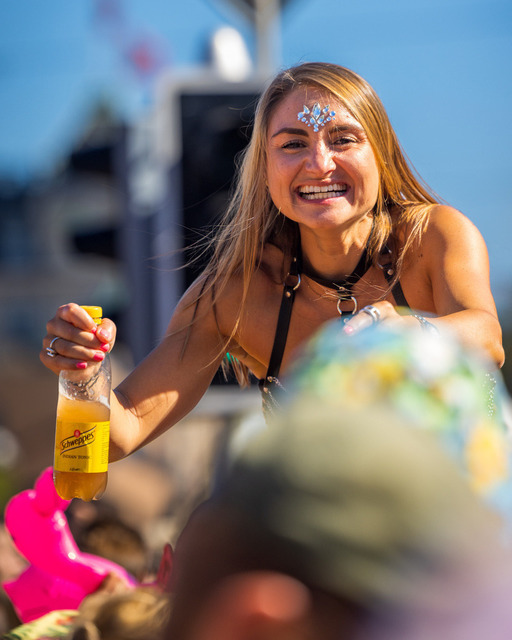 IMG_2022_08_13_0023518 | Professionelle Fotografen für Portrait-, Produkt-, Beauty -, Fashion-, kommerzielle - u. Hochzeitsfotografie sowie für Veranstaltungen. Lokal vor Ort oder in lokalen Studios.