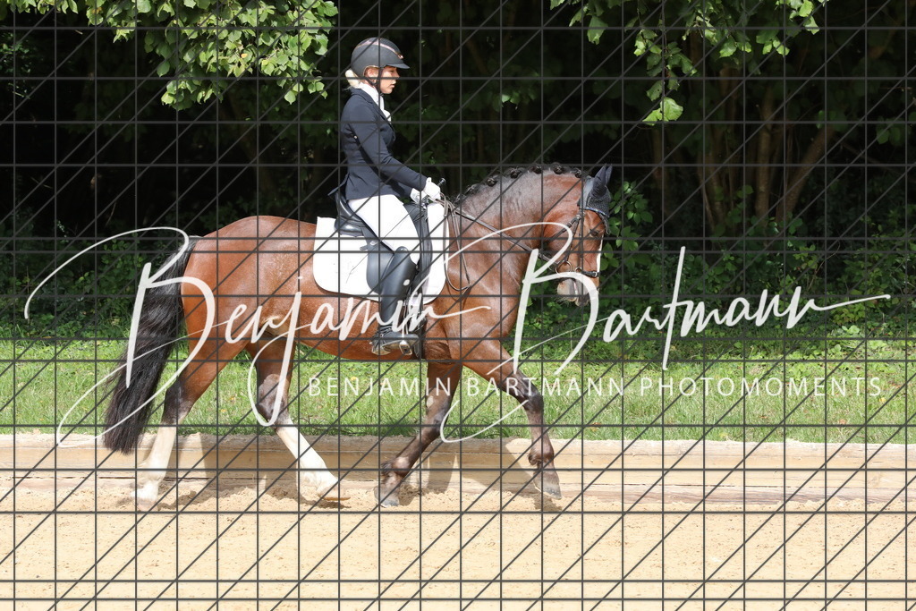 AZ2A2198 | Benjamin Bartmann Photomoments