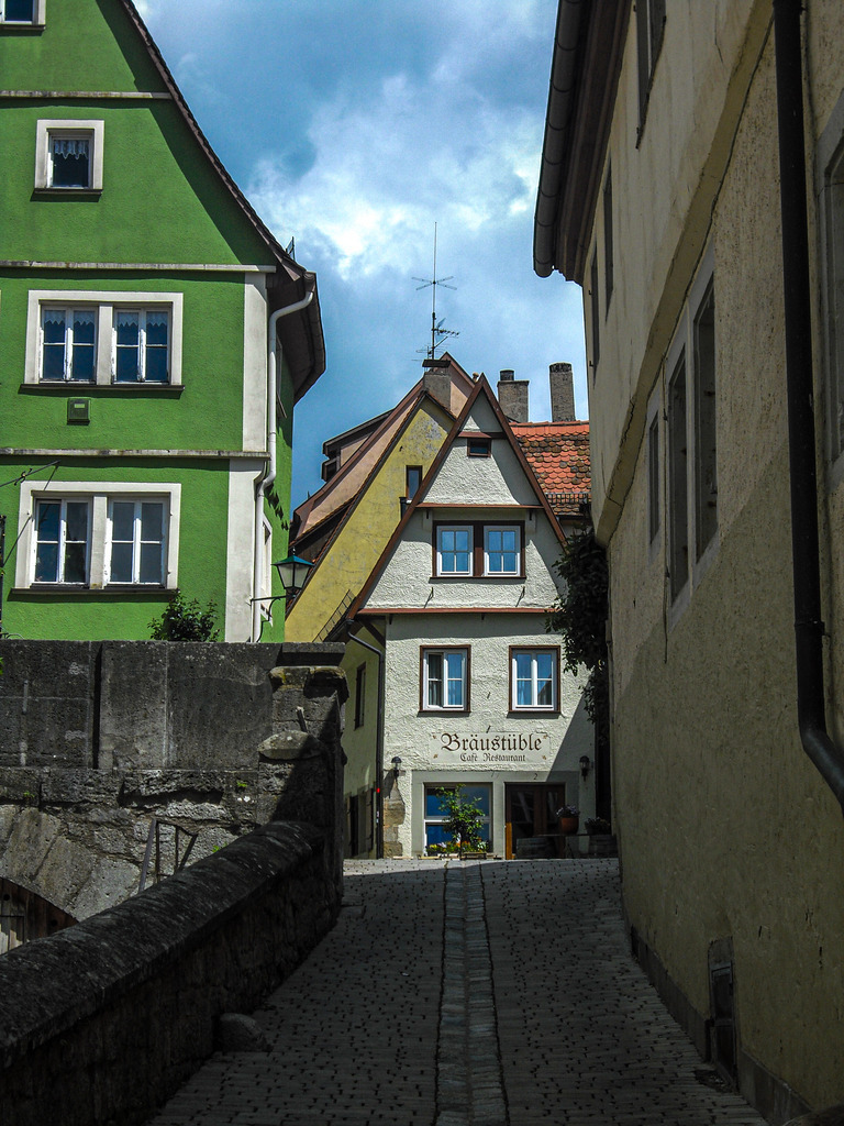 CIMG5435 (1) | Rothenburg ob der Tauber. Nur hier gibt es Exklusive und passend zur Jahreszeit Ihr Wandbild, T-Shirt, Tasse und alles was das Rothenburg Herz begehrt. - Realisiert mit Pictrs.com