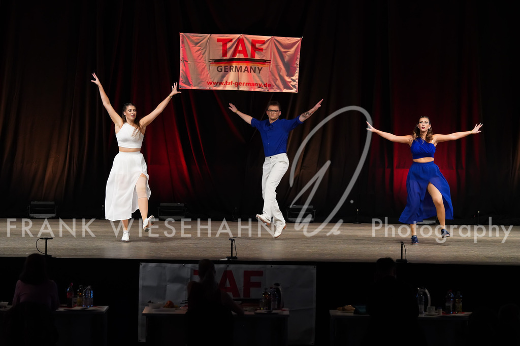 FW702213 | FRANK WIESEHAHN MEDIA - Realisiert mit Pictrs.com