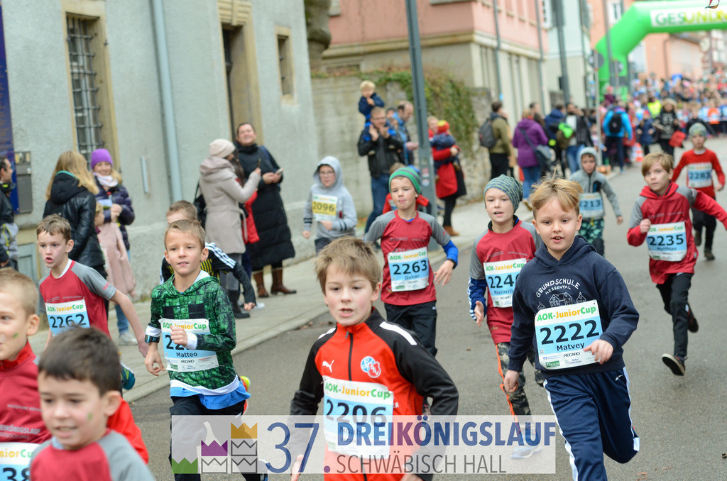 AOK JuniorCup 400m | 3Koenigslauf 2023 - Realisiert mit Pictrs.com