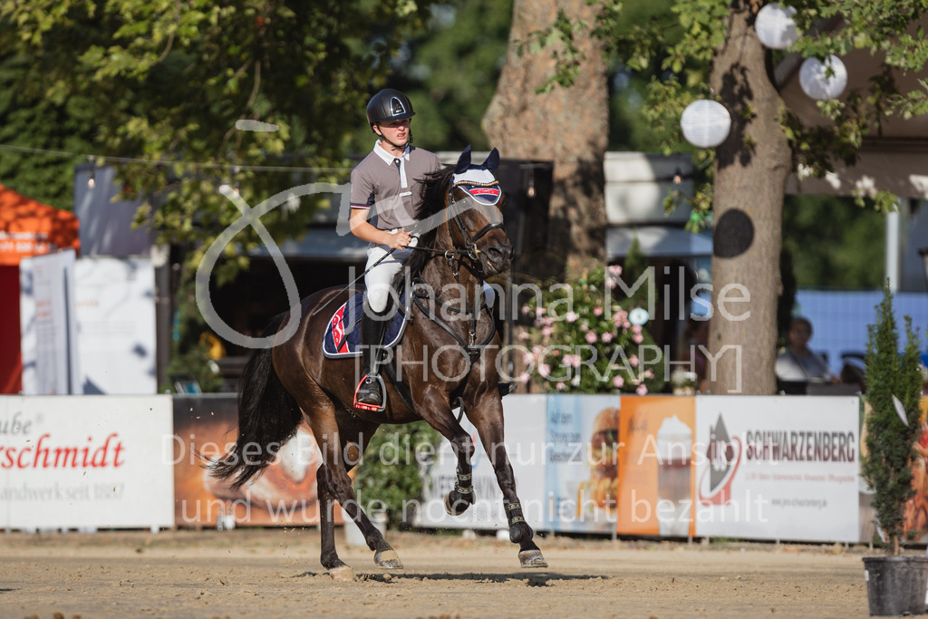 220825_Delbrueck_PonyTrophy-212 | Deine schönsten Turniermomente als professionelle Fotos! Entdecke hochwertige Pferdesport-Fotografie im Online-Shop. Jetzt Fotos finden & bestellen!