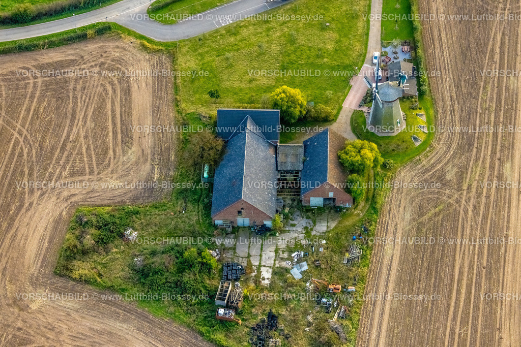 Kleve241014802 | Luftbild,  Alte Mühle Donsbrüggen Mühlen-Museum e.V., Donsbrüggen, Kleve, Niederrhein, Nordrhein-Westfalen, Deutschland