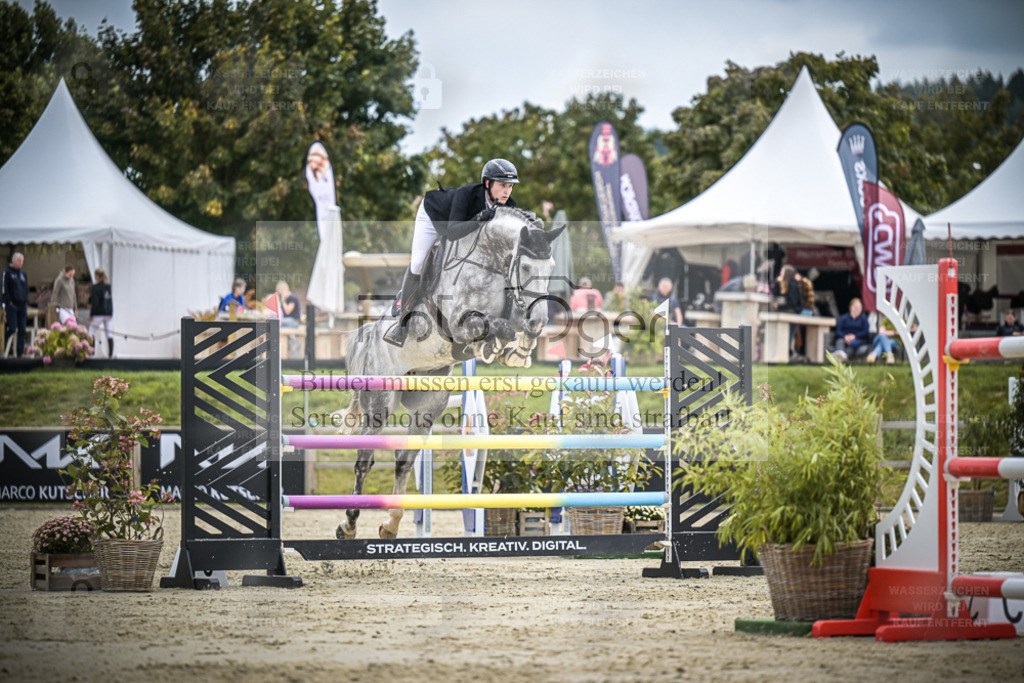 DOS_0726 | Entdecke hochwertige Reitturnierfotos von Foto Oger. Professionell, emotional und authentisch – jetzt Lieblingsmomente im Shop bestellen. - Realisiert mit Pictrs.com