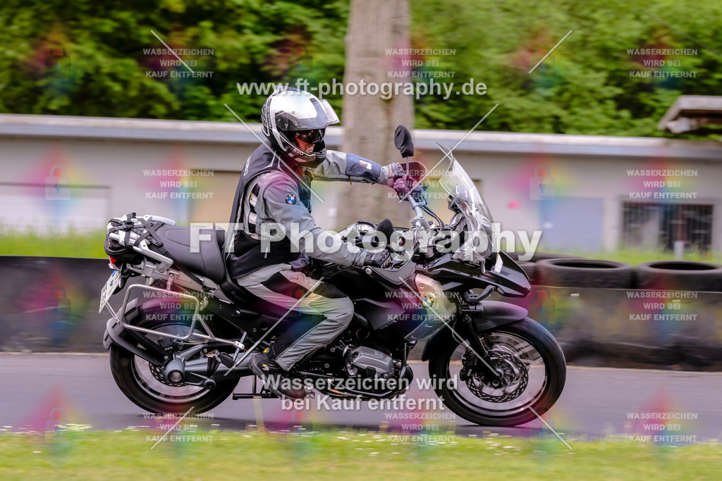MotoTeamVBK-20647 | Hier findet Ihr Bilder von Touristenfahrten auf der Nürburgring Nordschleife oder von anderen Veranstaltungen die ich besucht habe. Viel Spass beim Durch Schauen 