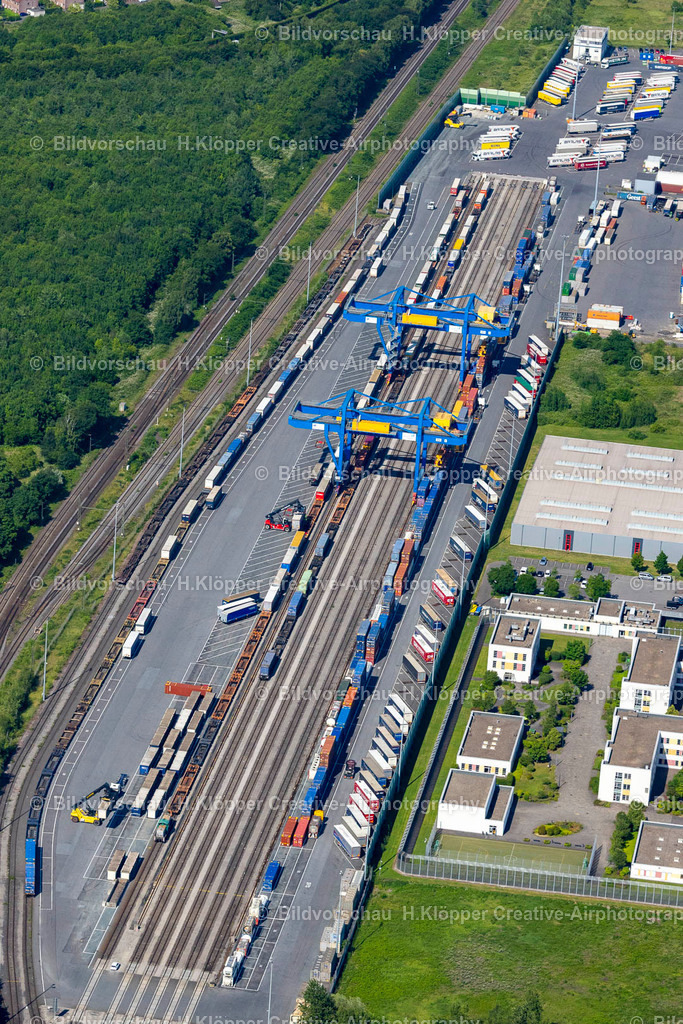 Luftbild Duisburg-4387 | Luftbild Container- Terminal " Samskip Multimodal Rail Terminal " im logport in Duisburg im Bundesland Nordrhein-Westfalen, Deutschland - Realisiert mit Pictrs.com
