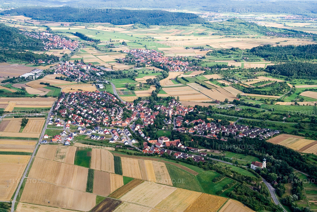 Luftbild: Ortsansicht von Norden im Ortsteil Poltringen in Ammerbuch im Bundesland Baden-Württemberg in Deutschland. Foto: IMG_12283.jpg vom 02.08.2008 durch Werner Riehm/FLY-FOTO.de