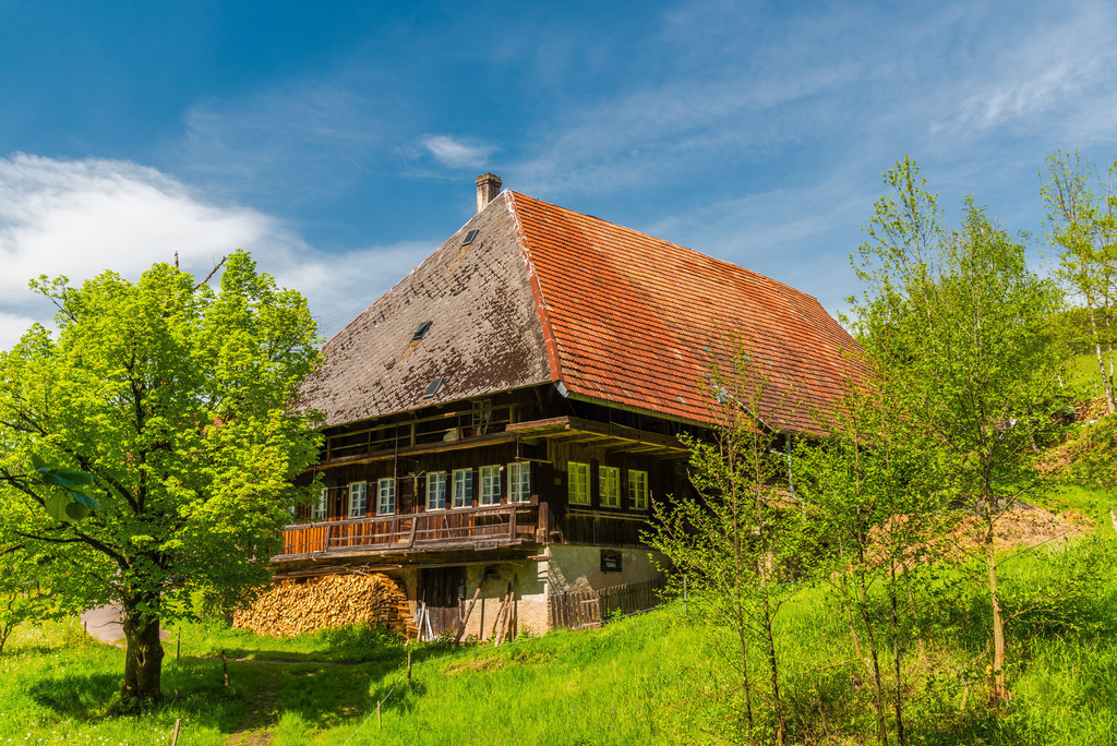 Schwarzwald-Bauernhaus | Schwarzwaldbauernhaus bei Simonswald - Realisiert mit Pictrs.com