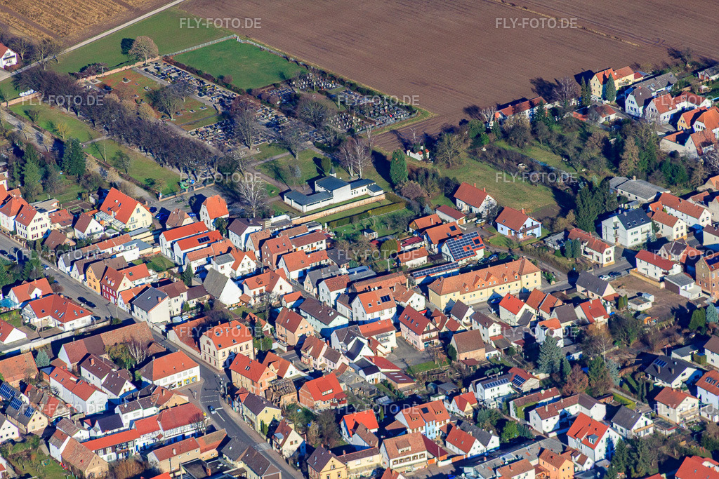 Schwegenheimer Straße | Luftbild: Schwegenheimer Straße in Lingenfeld im Bundesland Rheinland-Pfalz in Deutschland. Foto: IMG_36775.jpg vom 16.01.2011 durch Werner Riehm/FLY-FOTO.de - Realisiert mit Pictrs.com